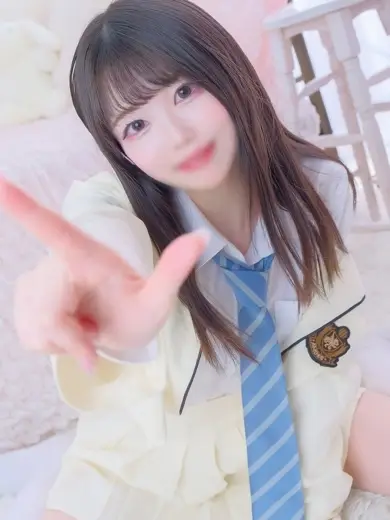 E+アイドルスクール新宿店 ひなた